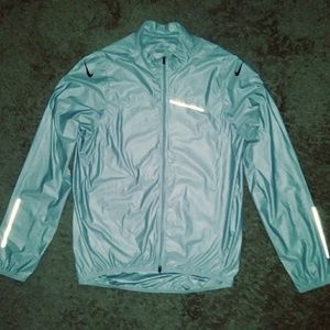 Nike lightweight windbreaker